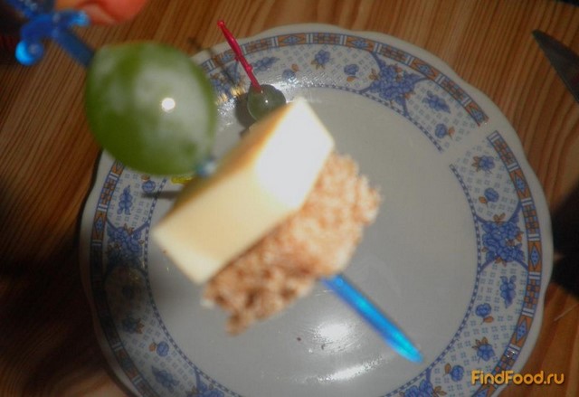 Канапе с виноградом и сыром рецепт с фото 6-го шага 