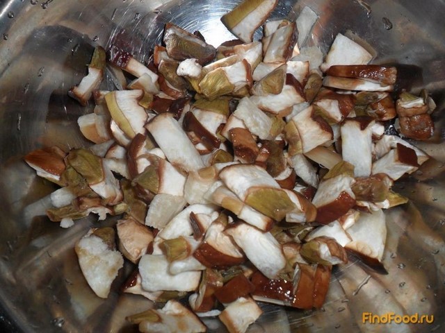 Белые грибы жареные с луком рецепт с фото 1-го шага 