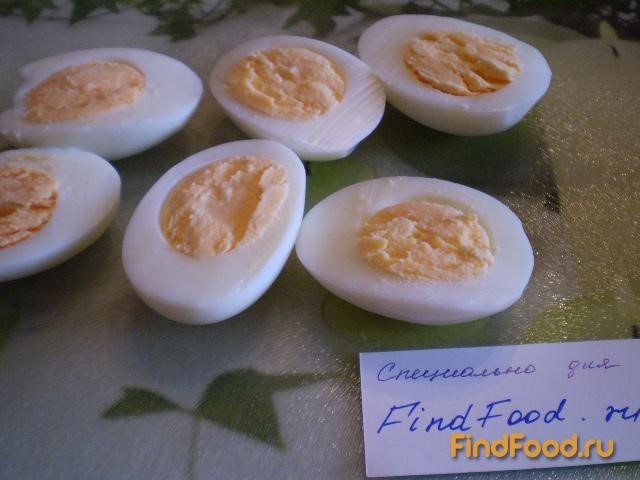 Яйца фаршированные творогом и морковью рецепт с фото 2-го шага 