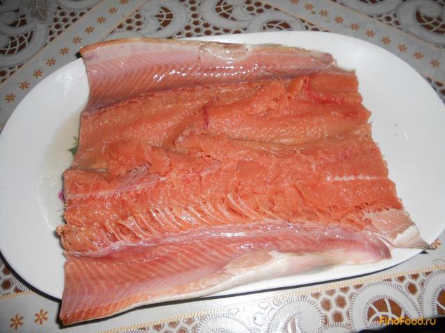 Рыба соленая с пряными травами рецепт с фото 3-го шага 