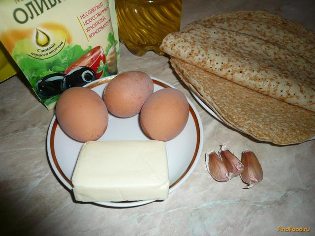 Блинчики закусочные с яичным соусом рецепт с фото 1-го шага 